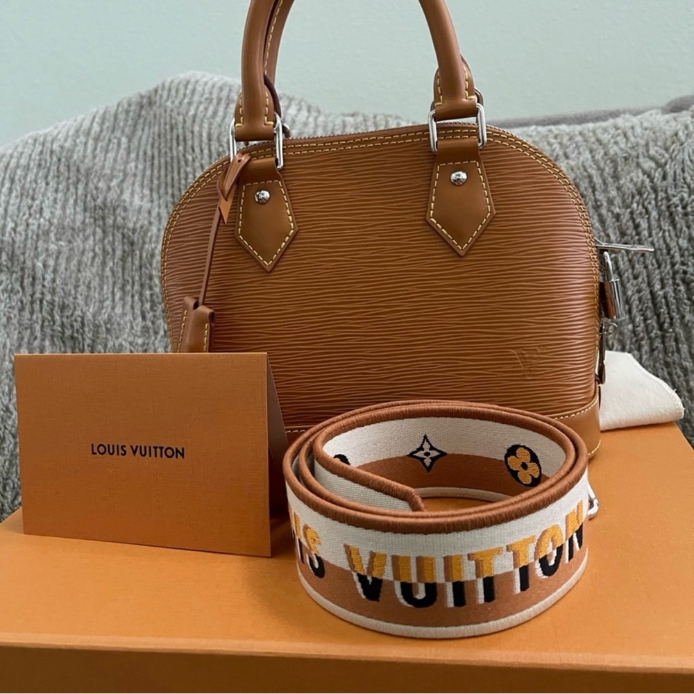 Louis Vuitton Alma Bb Epi
